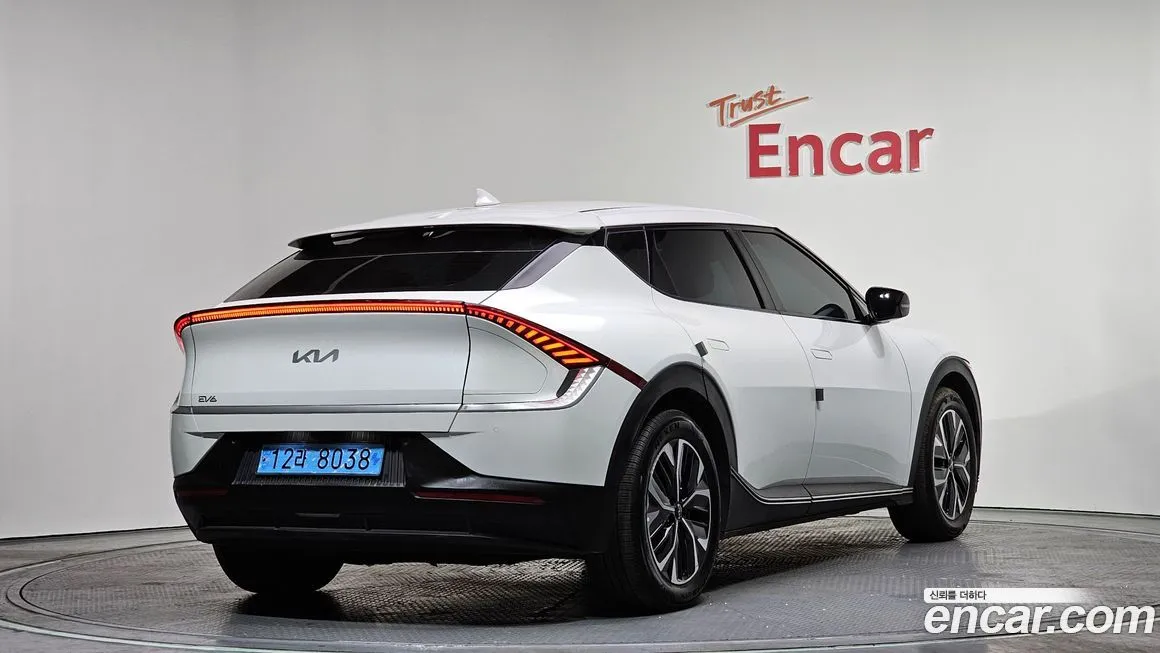 Kia EV6 2023 из KR, фото 3