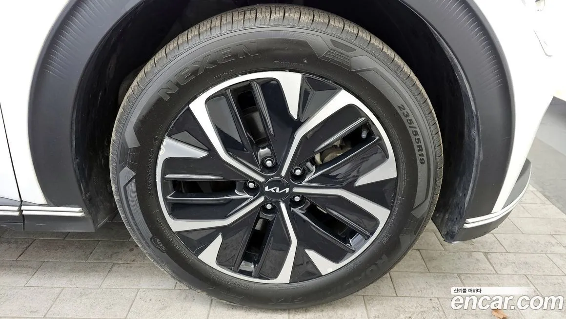 Kia EV6 2023 из KR, фото 6
