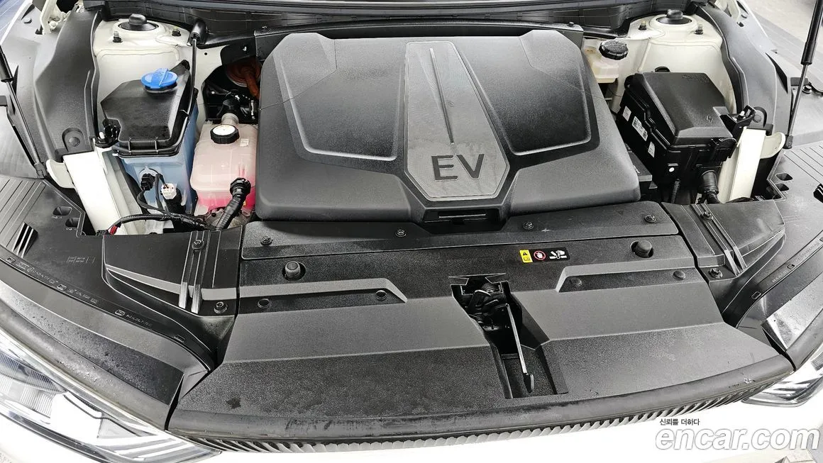 Kia EV6 2023 из KR, фото 10