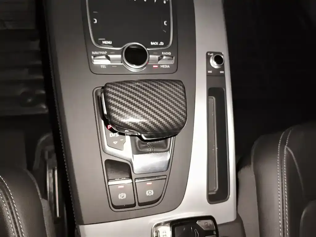 Audi Q5L 2021 из CN, фото 5