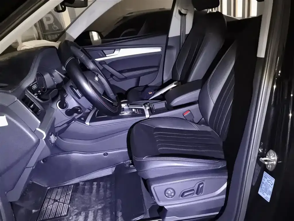 Audi Q5L 2021 из CN, фото 10