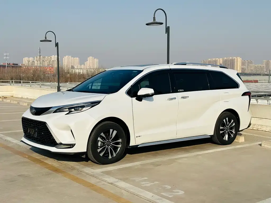 Toyota Granvia 2025 из CN, фото 1