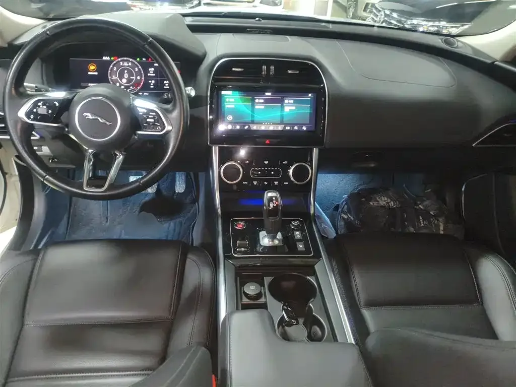 Jaguar XEL 2021 из CN, фото 8