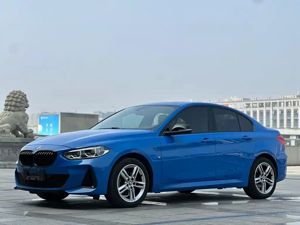 BMW 1 Series 2021 из CN, фото 1