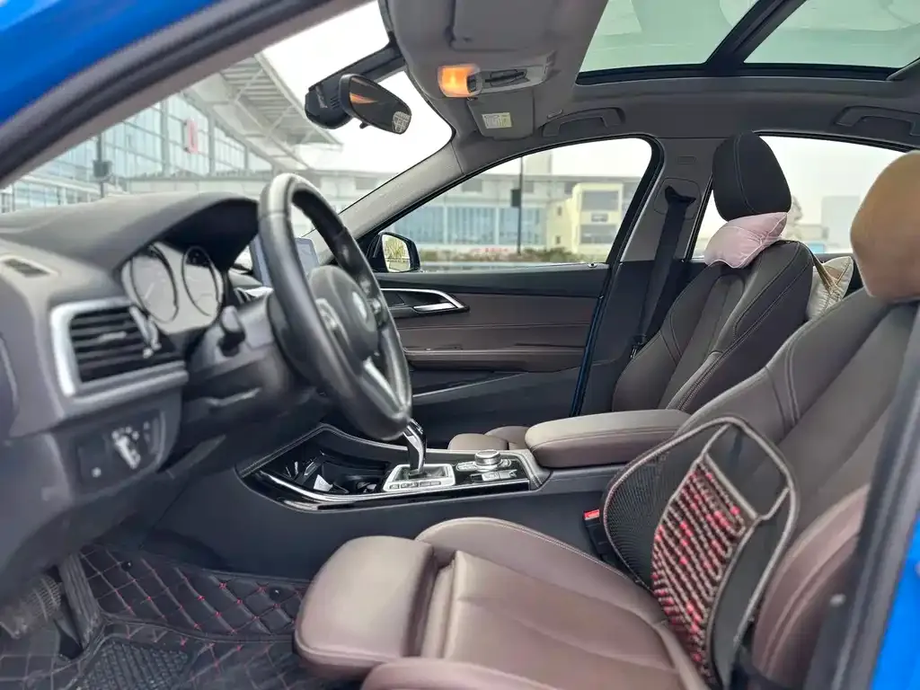 BMW 1 Series 2021 из CN, фото 10