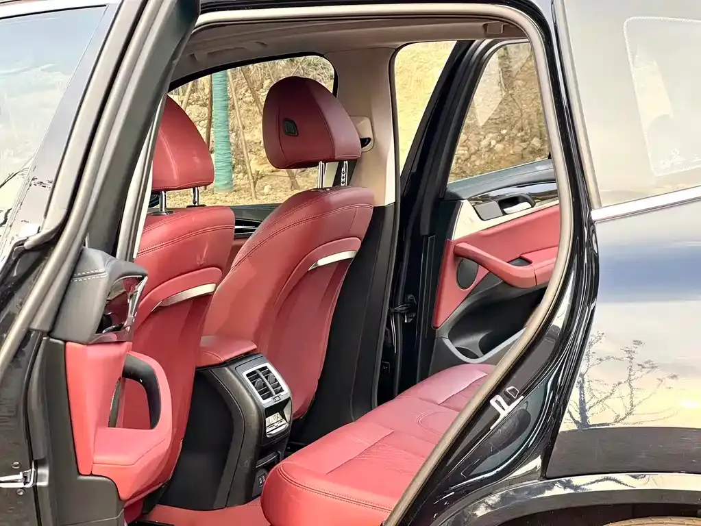 BMW iX3 2025 из CN, фото 6