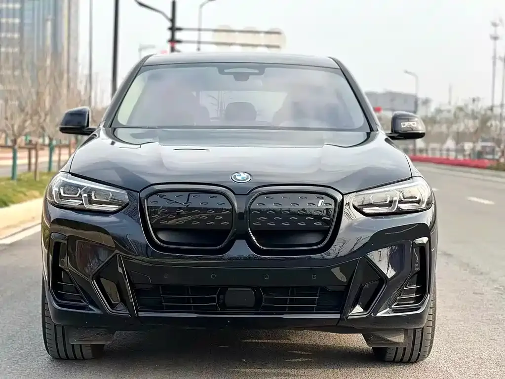 BMW iX3 2025 из CN, фото 5