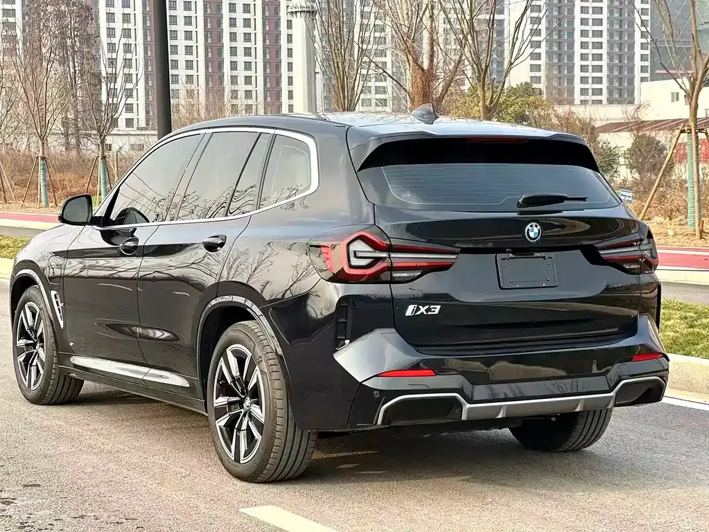 BMW iX3 2025 из CN, фото 8
