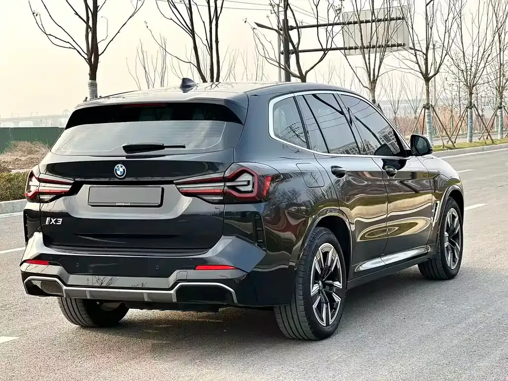 BMW iX3 2025 из CN, фото 9