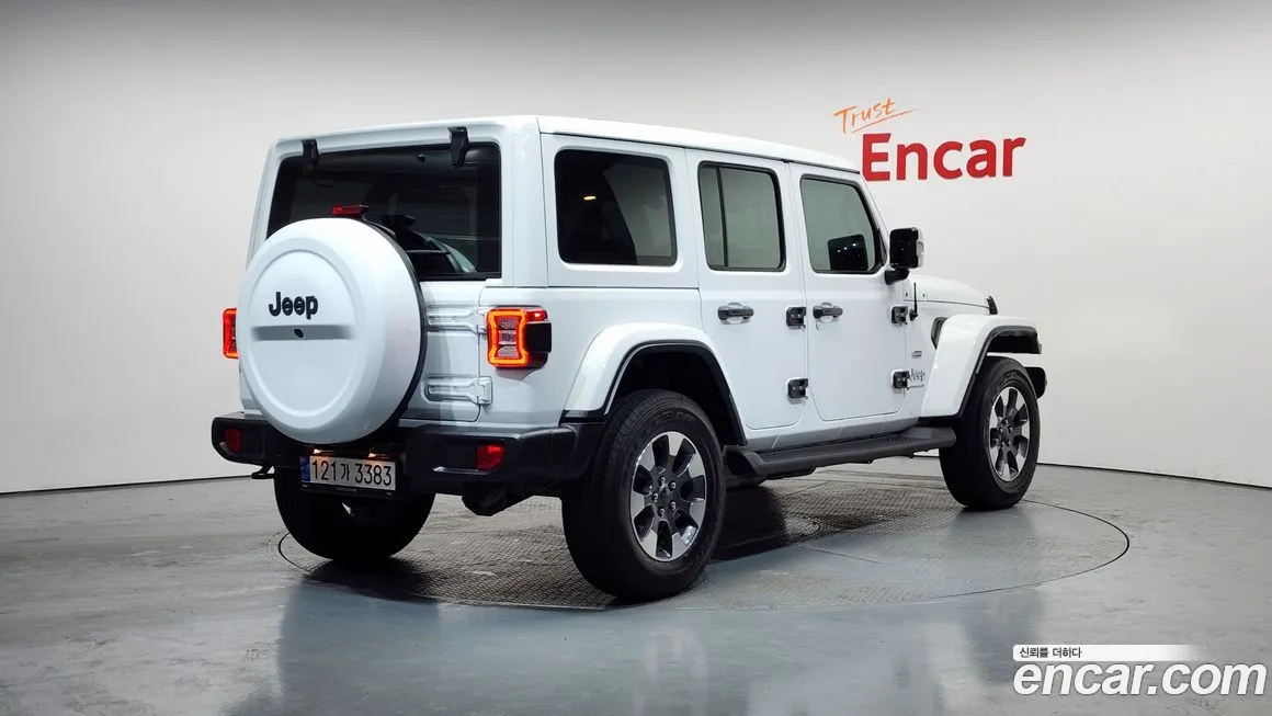 Jeep Wrangler 2023 из KR, фото 3
