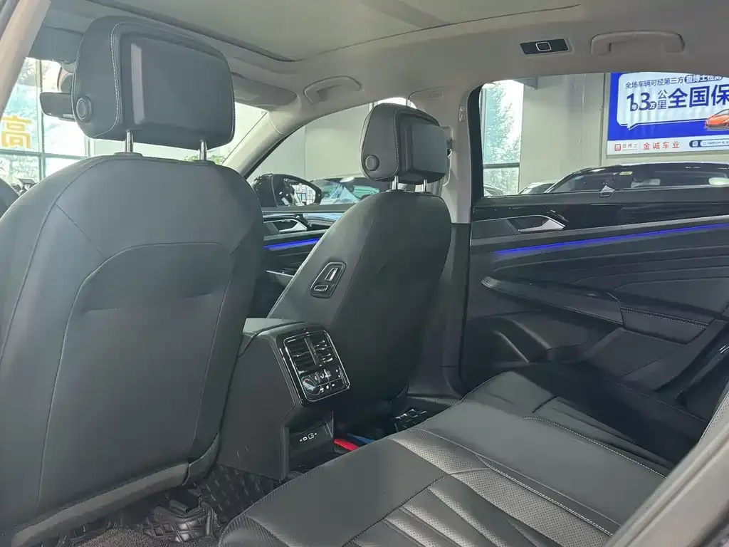 Volkswagen Passat 2025 из CN, фото 9