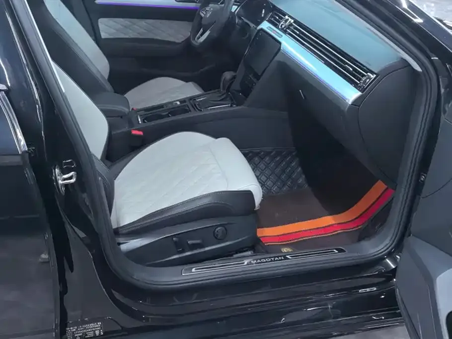 Volkswagen Magotan 2023 из CN, фото 2