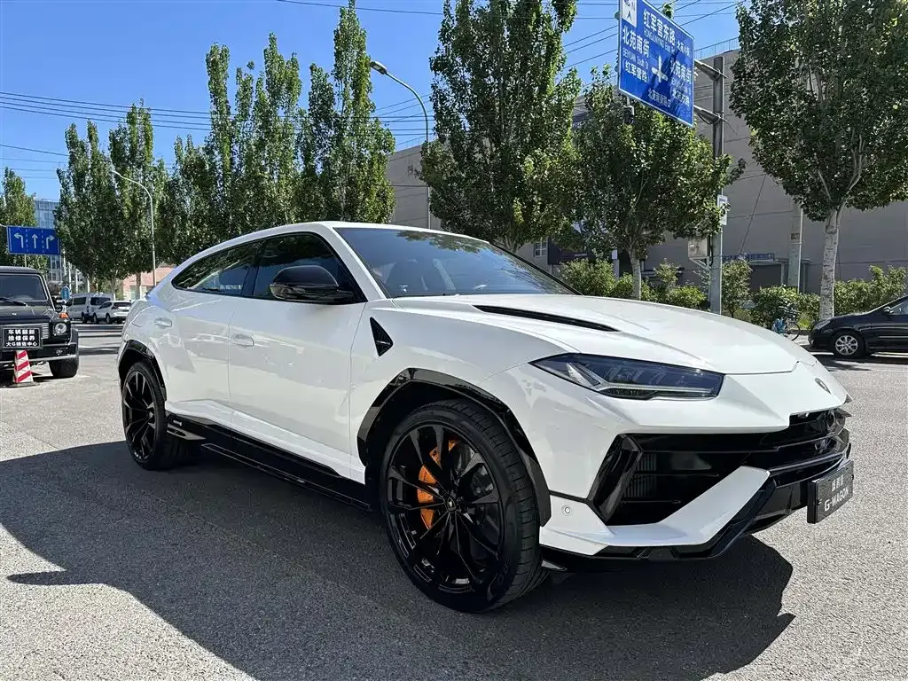 Lamborghini Urus 2023 из CN, фото 4