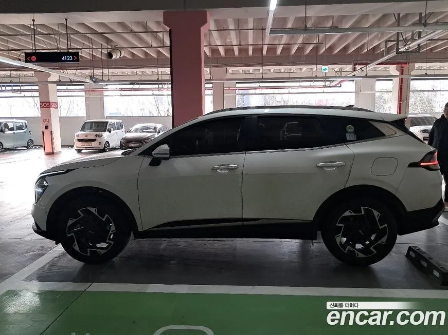 Kia Sportage — фото 8
