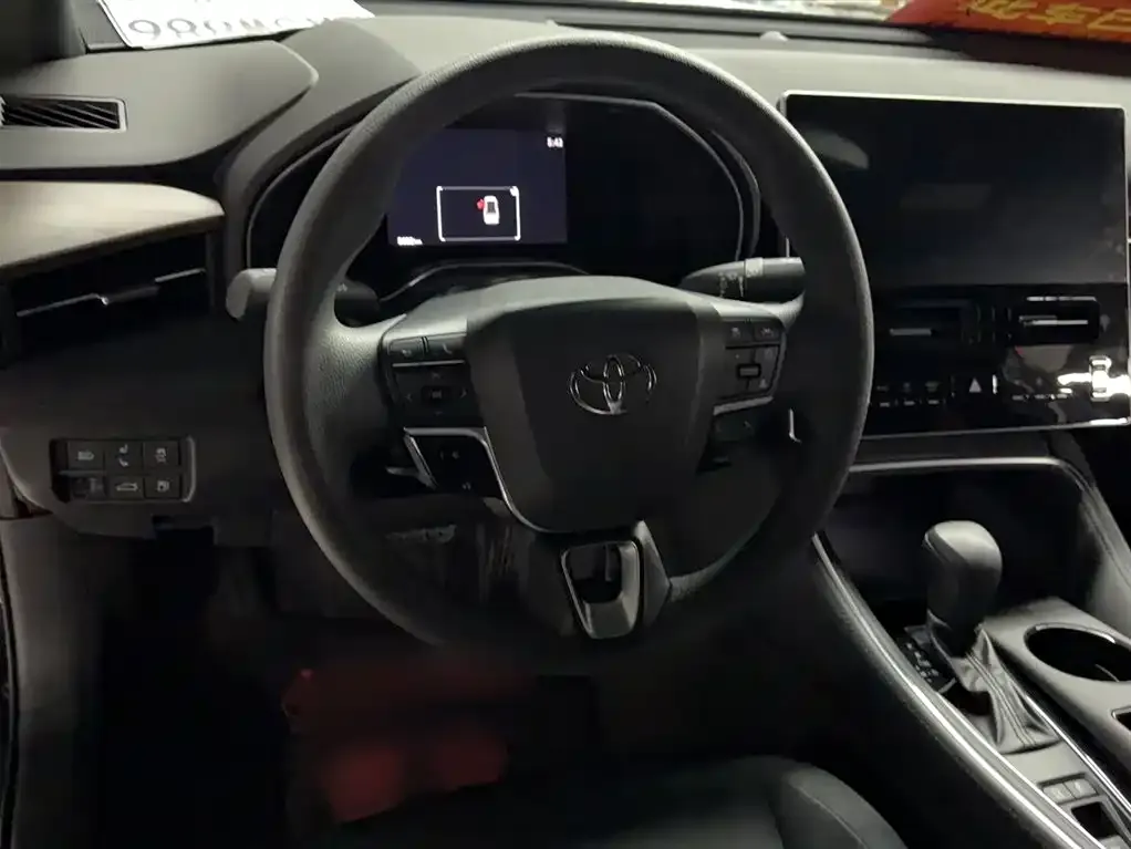 Toyota Avalon 2024 из CN, фото 2
