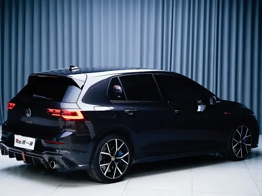 Volkswagen Golf GTI 2022 из CN, фото 2