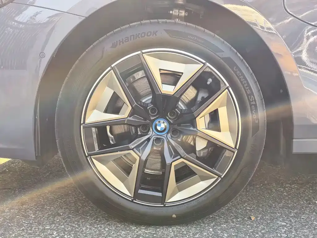 BMW i5 2025 из CN, фото 9