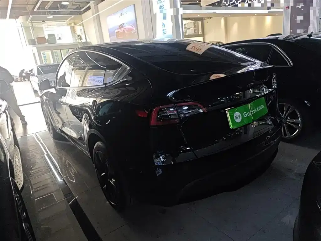 Tesla Model Y 2024 из CN, фото 5