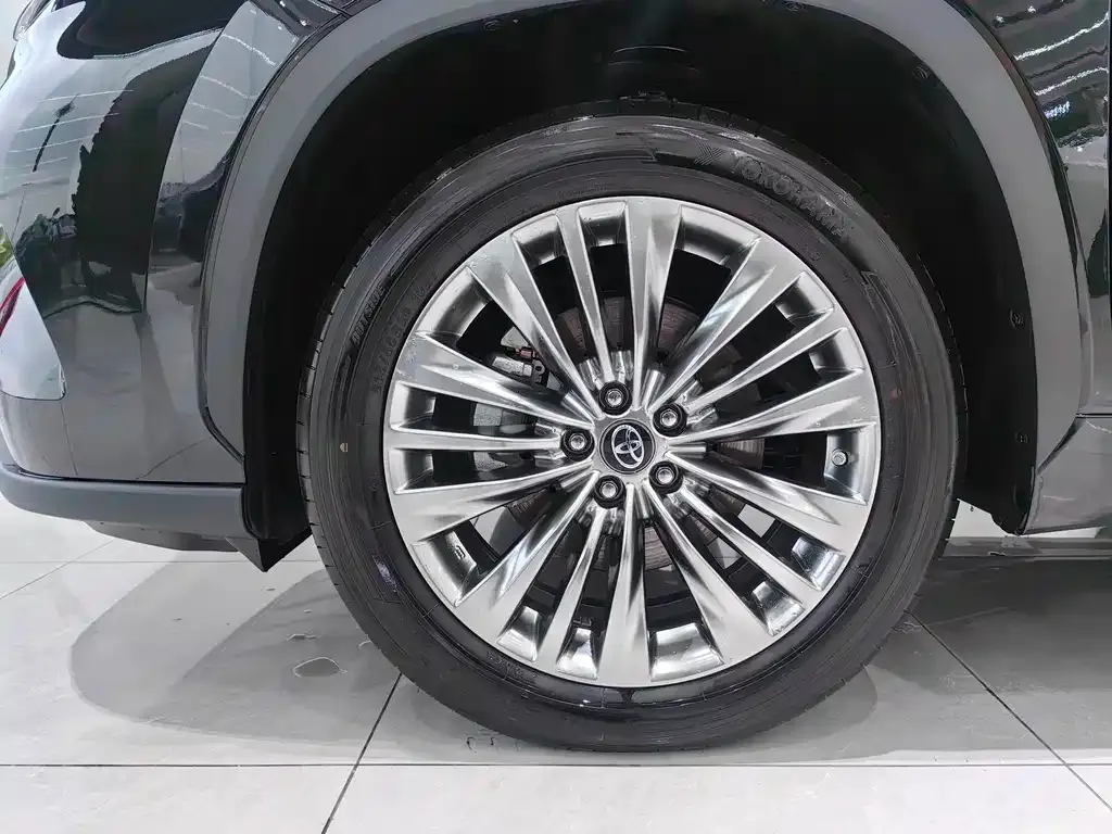 Toyota Highlander 2023 из CN, фото 3