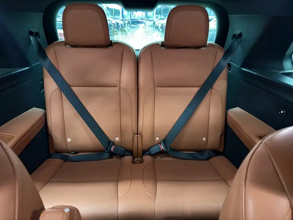 Li Auto L8 2024 из CN, фото 2
