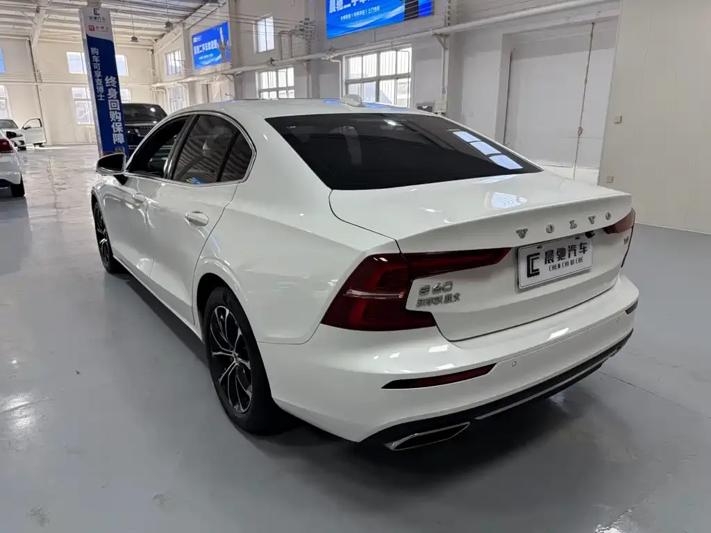 Volvo S60 2021 из CN, фото 5
