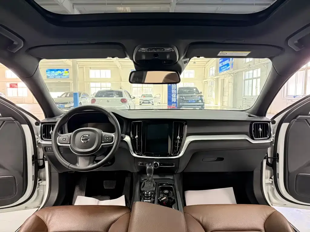 Volvo S60 2021 из CN, фото 9