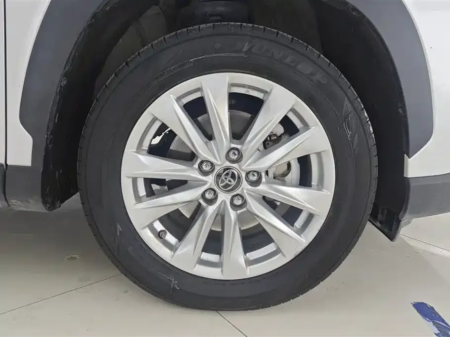 Toyota Corolla Cross 2022 из CN, фото 4