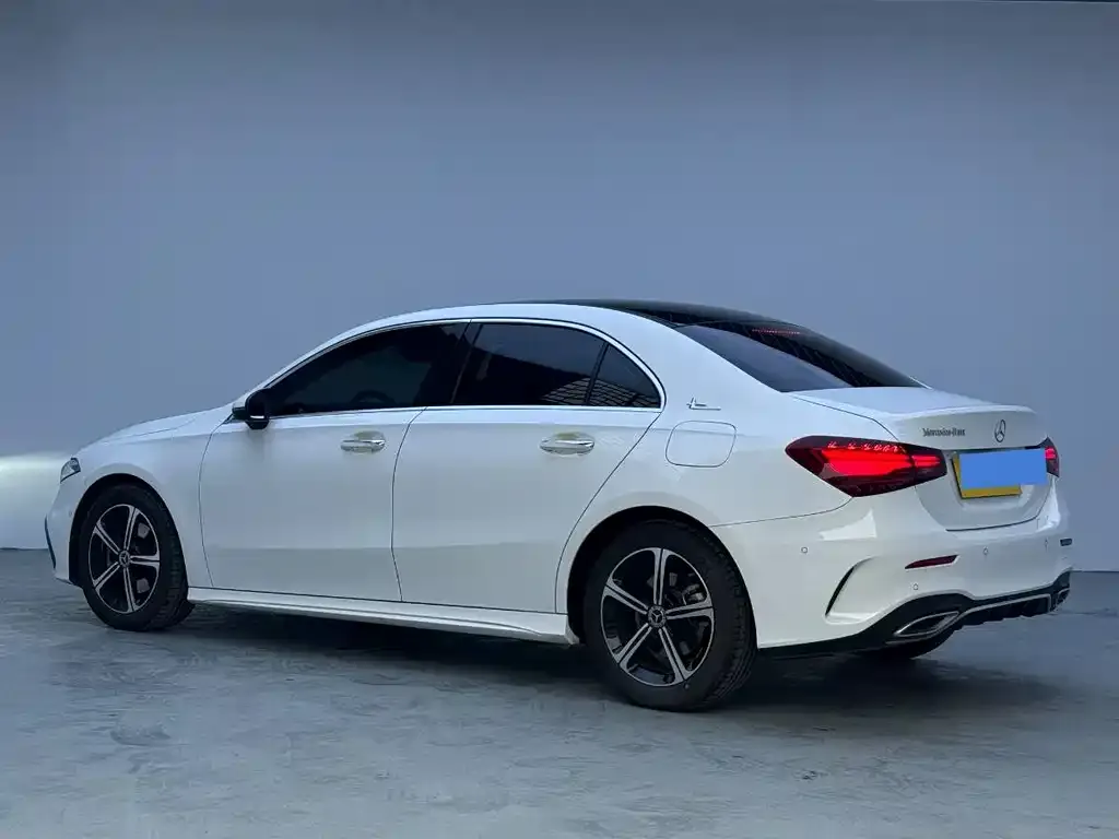 Mercedes-Benz A-Class 2023 из CN, фото 7