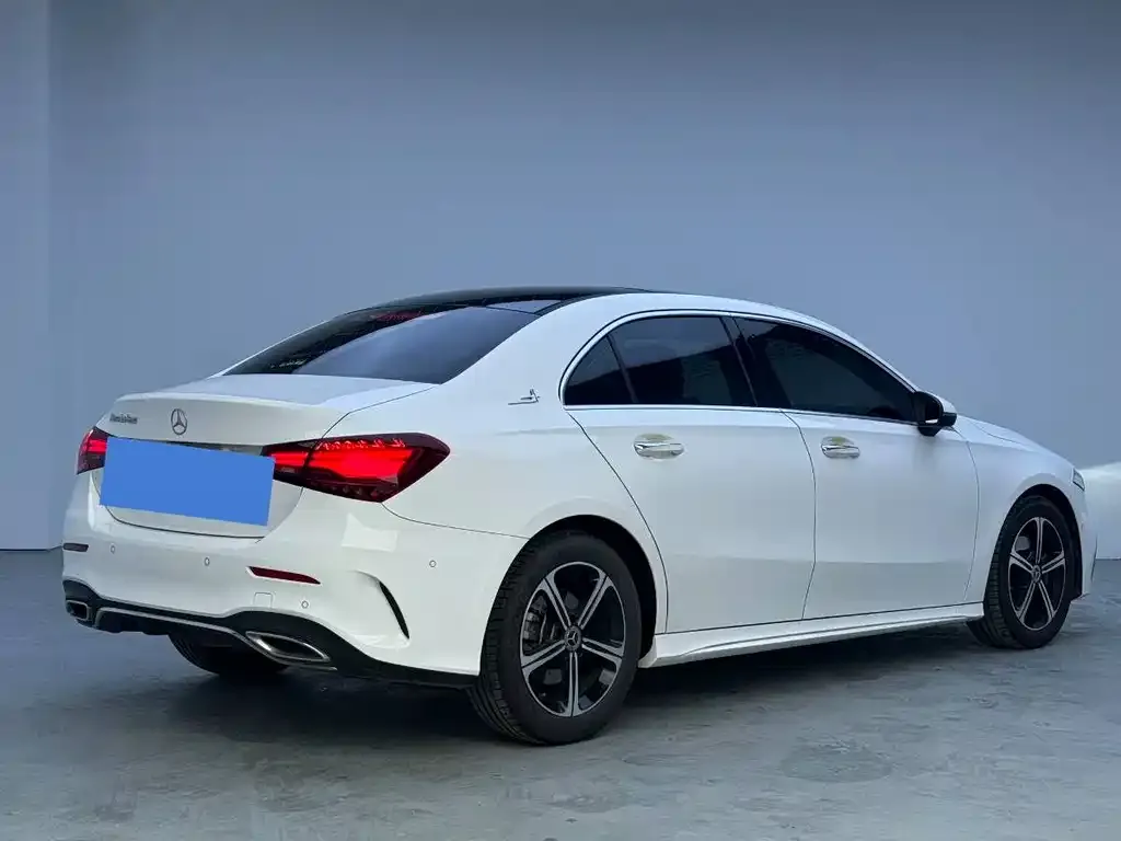 Mercedes-Benz A-Class 2023 из CN, фото 9