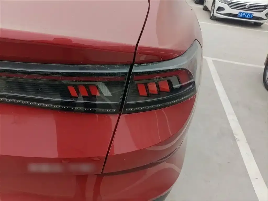 Volkswagen Lamando 2023 из CN, фото 2