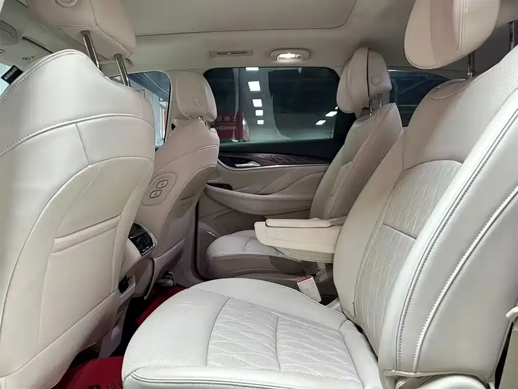 Buick Enclave 2021 из CN, фото 9