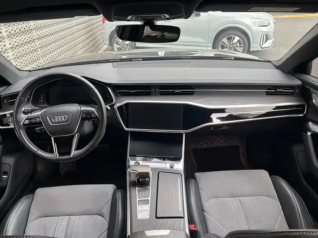 Audi A6L — фото 6
