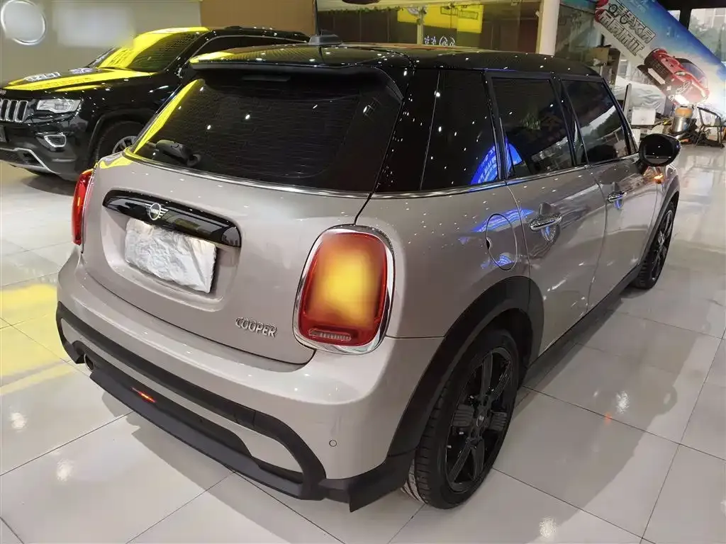 MINI Cooper (3-door) 2023 из CN, фото 4