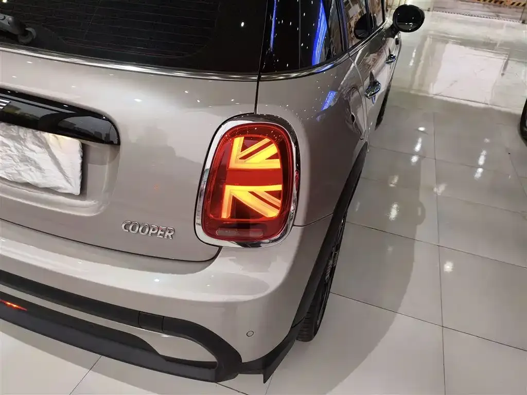 MINI Cooper (3-door) 2023 из CN, фото 9