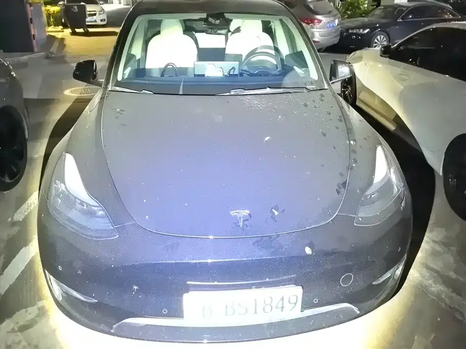 Tesla Model Y 2023 из CN, фото 9