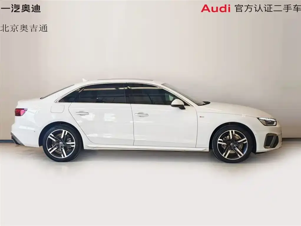 Audi A4L 2021 из CN, фото 5
