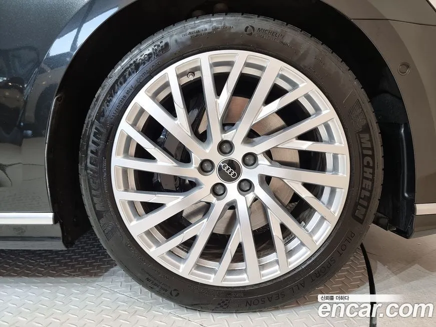 Audi A8 2021 из KR, фото 8