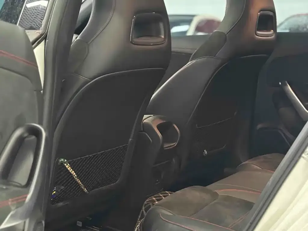 Mercedes-Benz CLA (Import) — фото 10