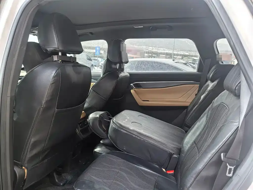 Geely Haoyue L 2023 из CN, фото 8