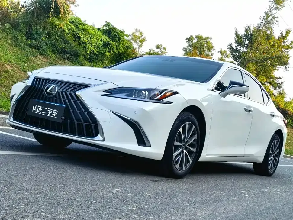 Lexus ES 2024 из CN, фото 1