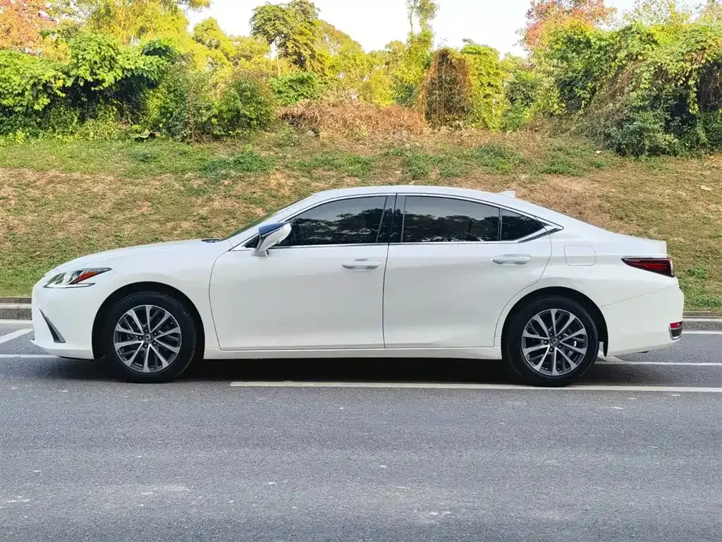 Lexus ES 2024 из CN, фото 10
