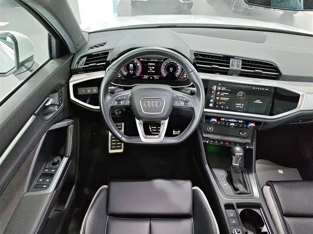 Audi Q3 2024 из CN, фото 9