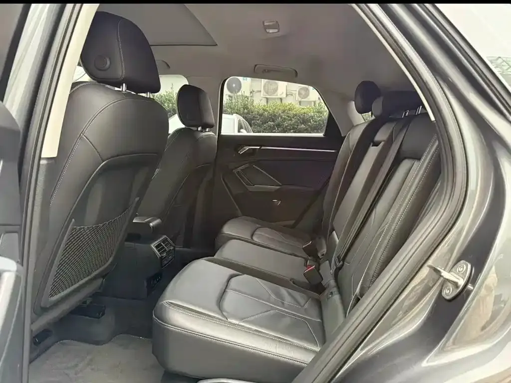 Audi Q3 2023 из CN, фото 4