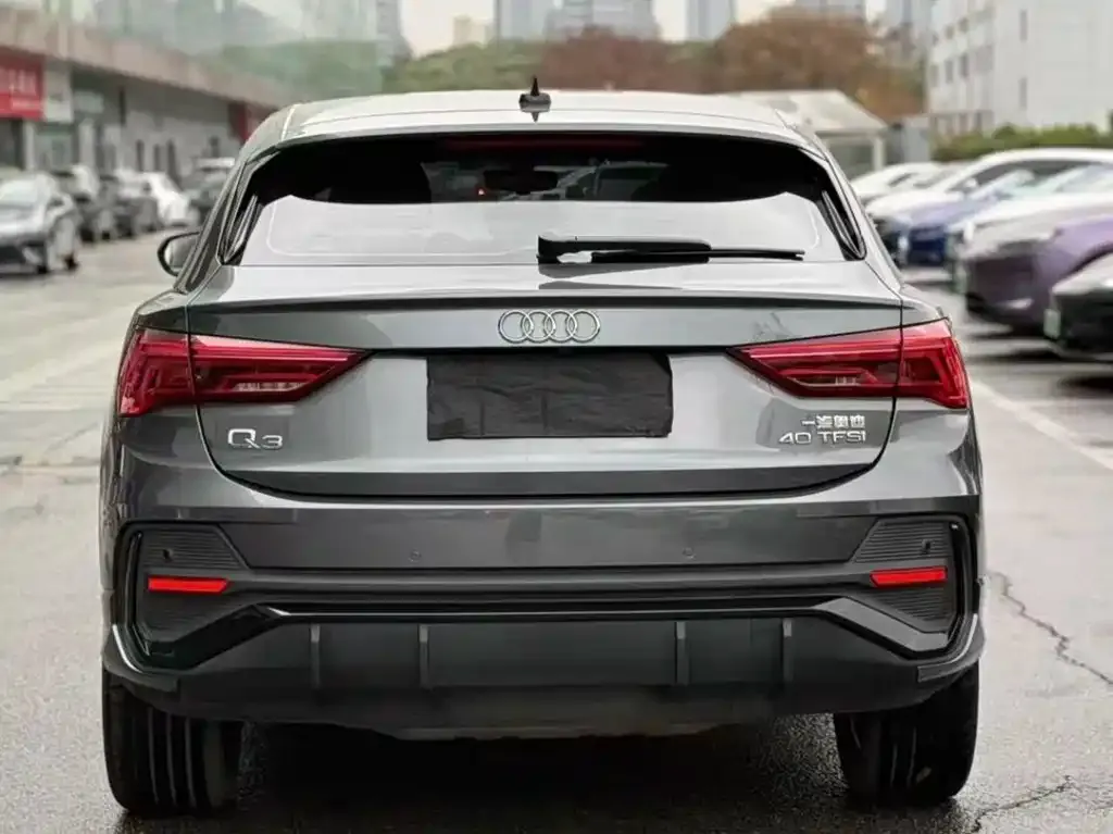 Audi Q3 2023 из CN, фото 7