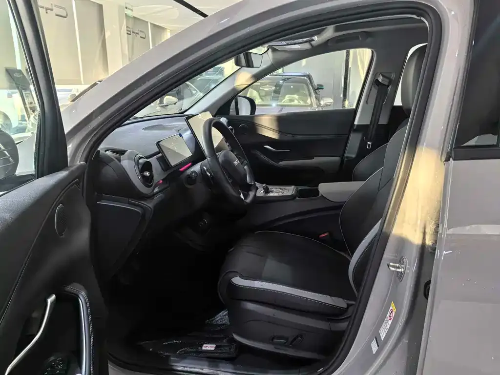BYD Seal 05 DM-i 2025 из CN, фото 3