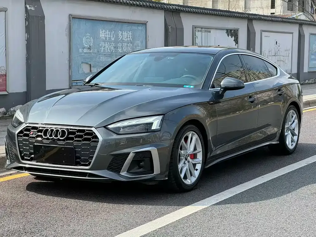 Audi A5 (Import) 2022 из CN, фото 1