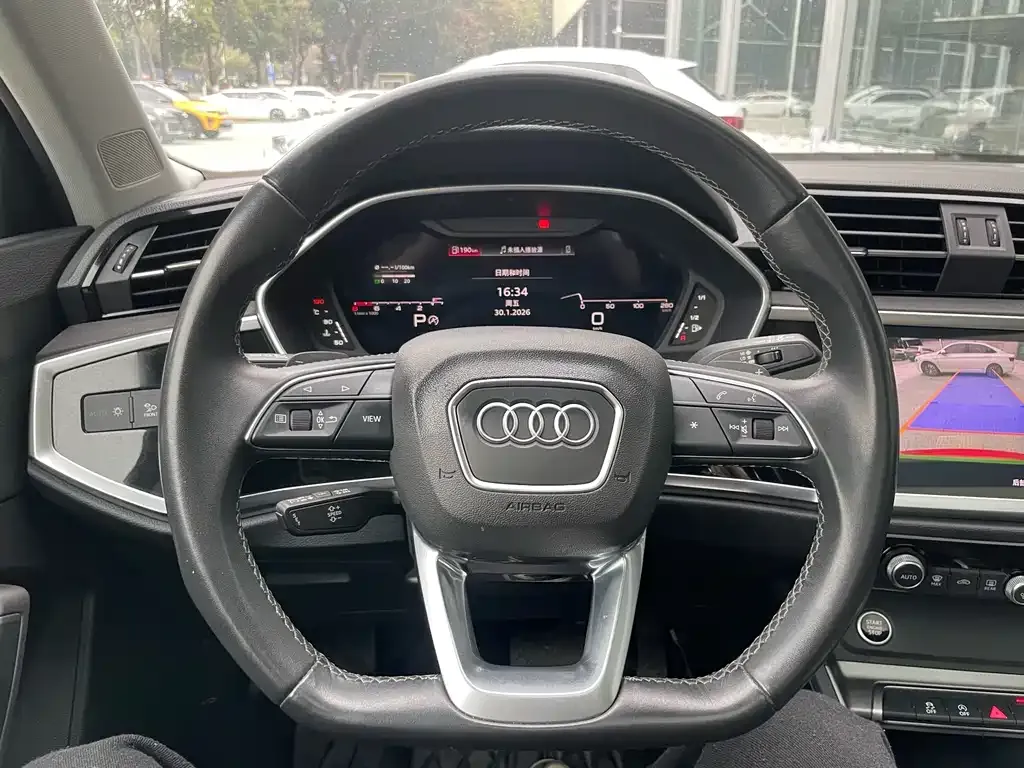 Audi Q3 2024 из CN, фото 3