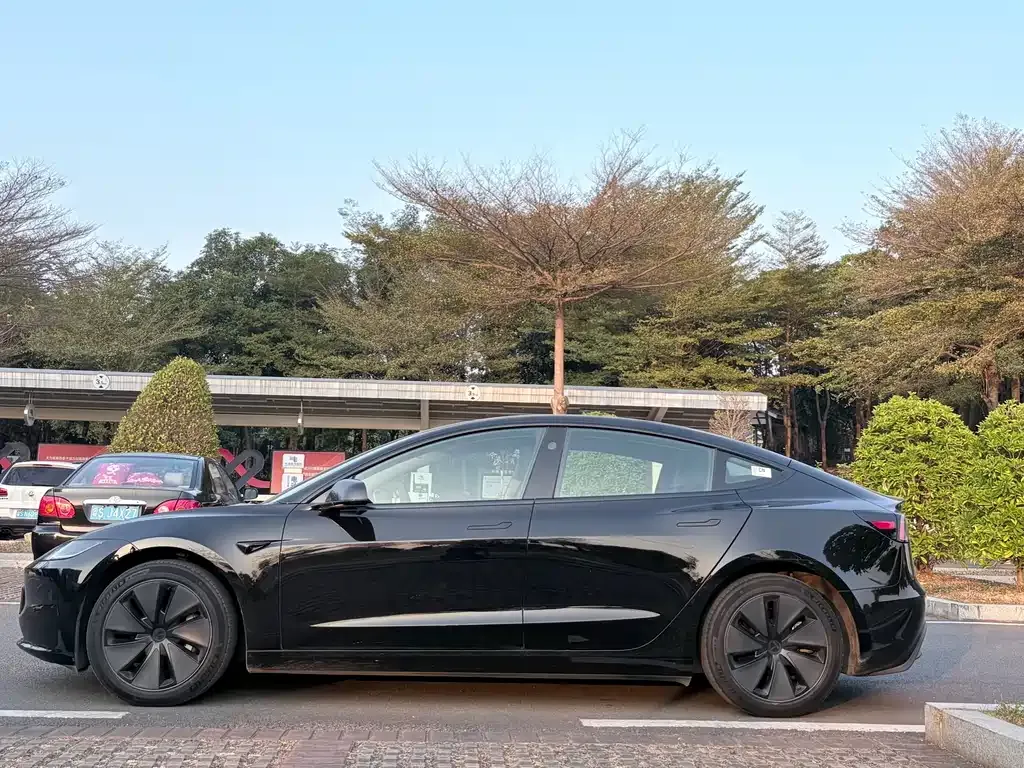Tesla Model 3 2024 из CN, фото 7