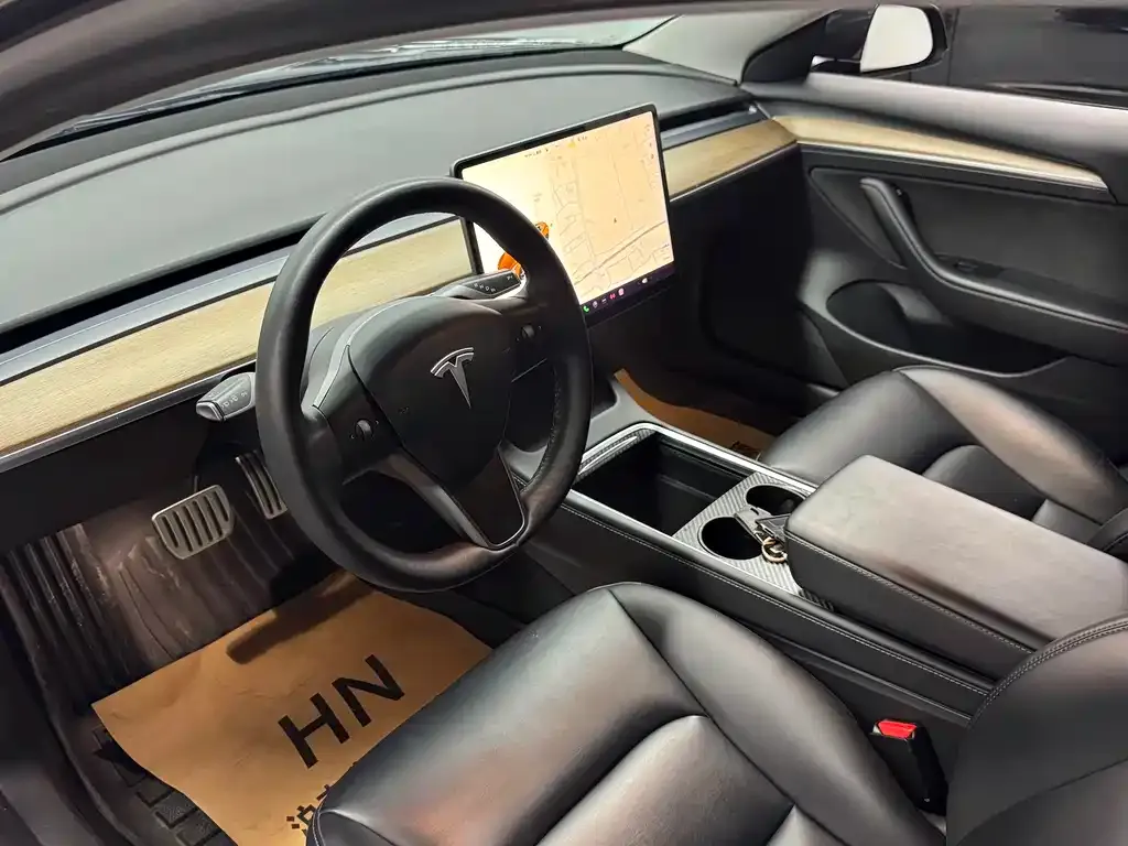 Tesla Model 3 — фото 6