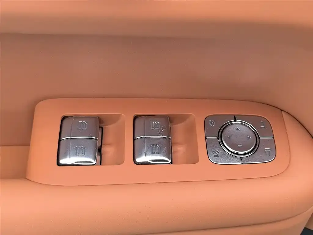 Li Auto L6 2025 из CN, фото 4